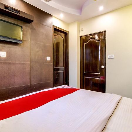 Spot Inn Hostel New Delhi Ngoại thất bức ảnh