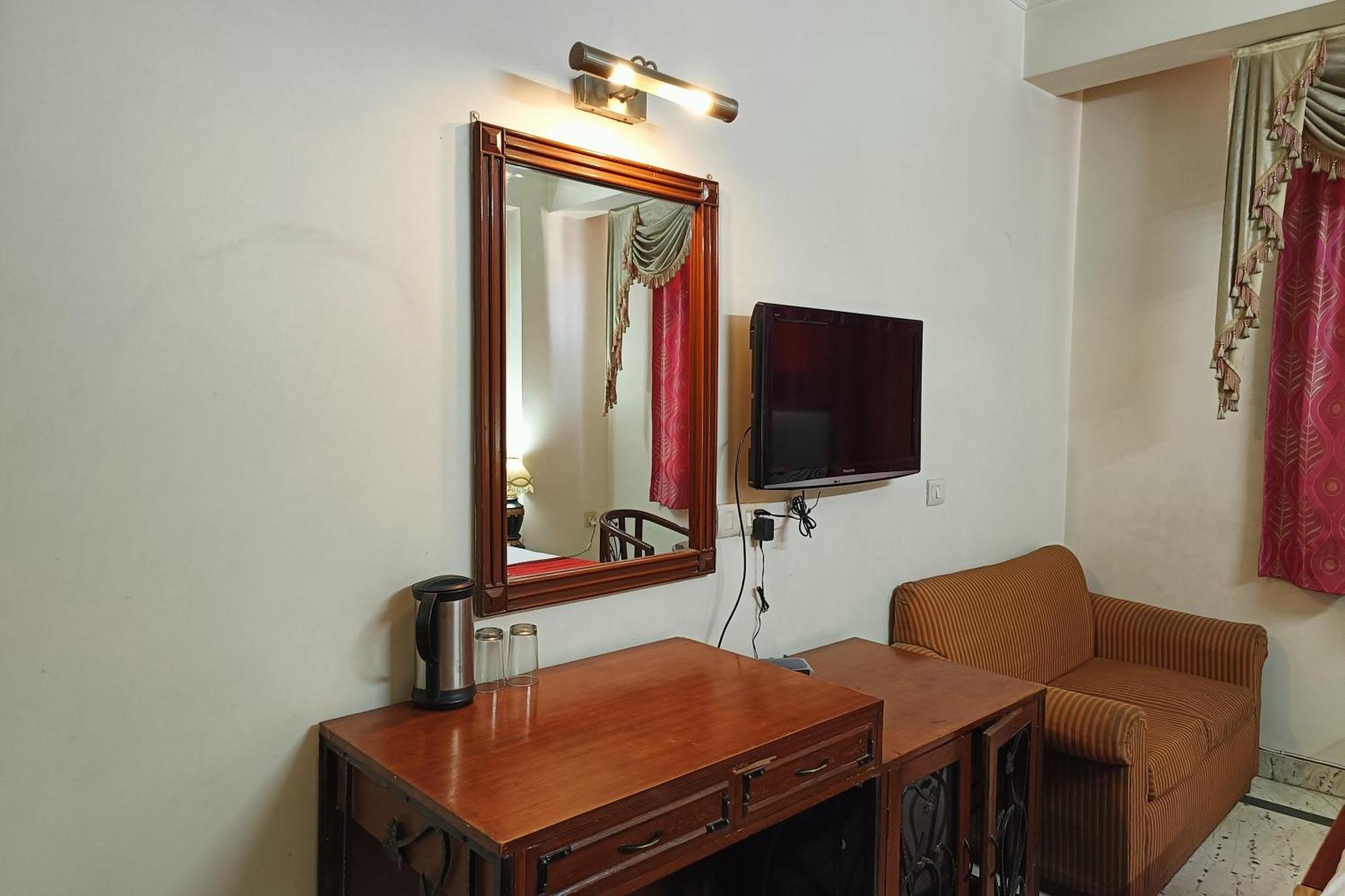 Spot Inn Hostel New Delhi Ngoại thất bức ảnh