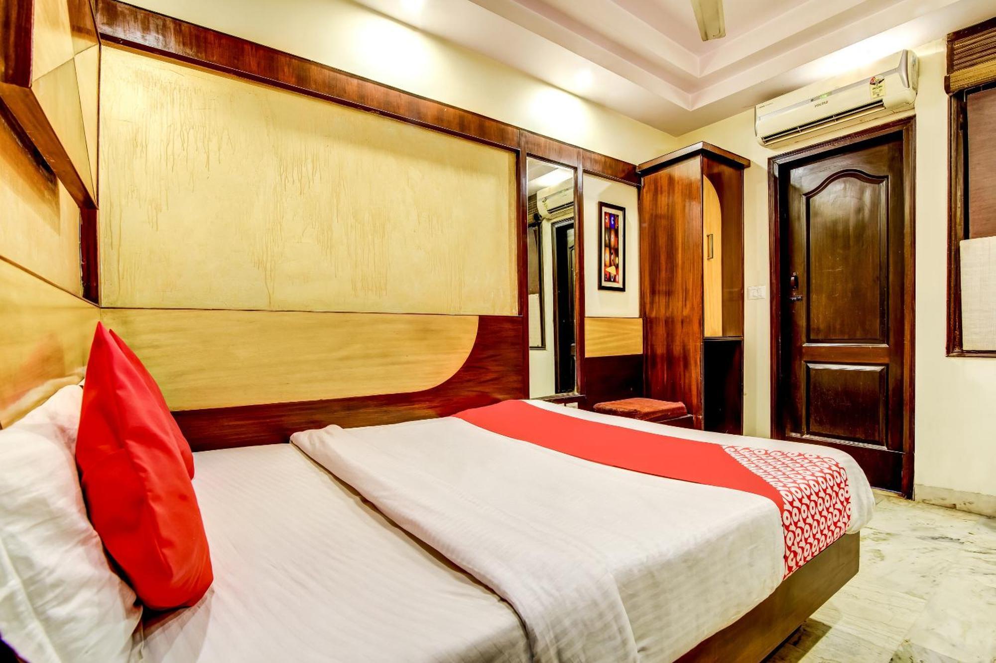 Spot Inn Hostel New Delhi Ngoại thất bức ảnh
