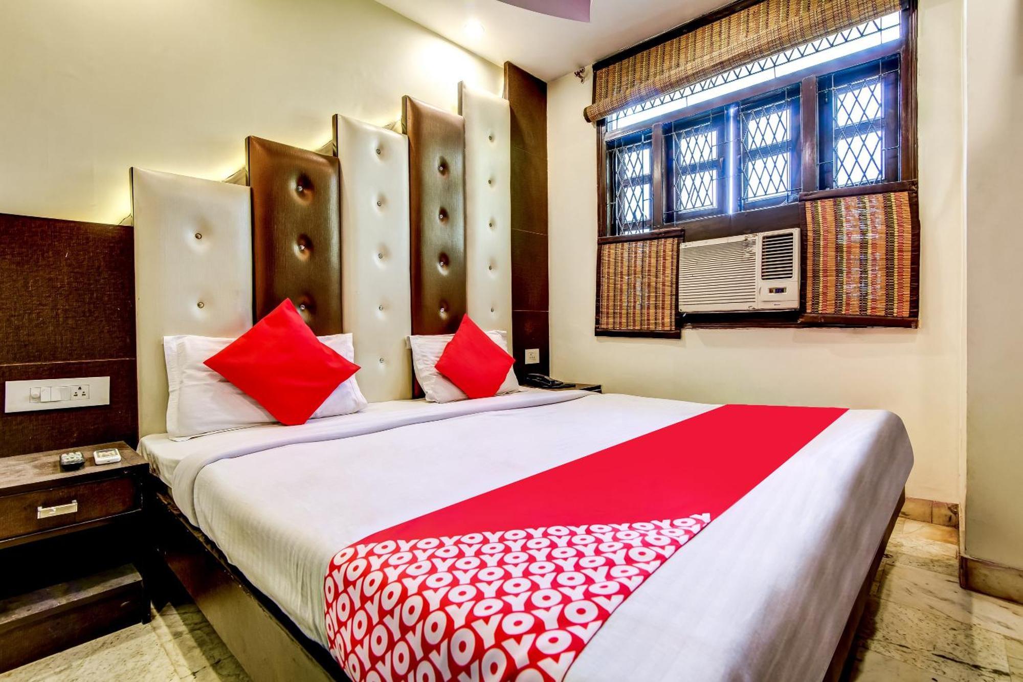 Spot Inn Hostel New Delhi Ngoại thất bức ảnh