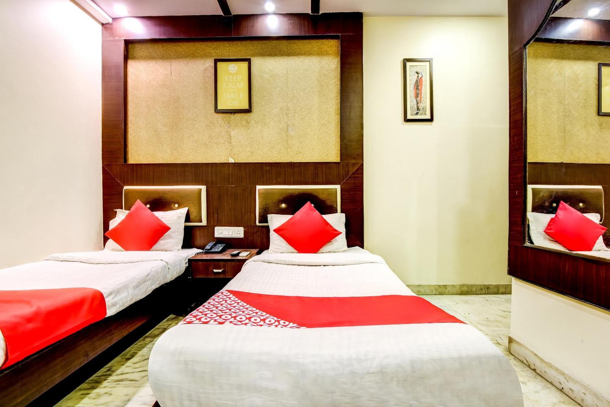 Spot Inn Hostel New Delhi Ngoại thất bức ảnh