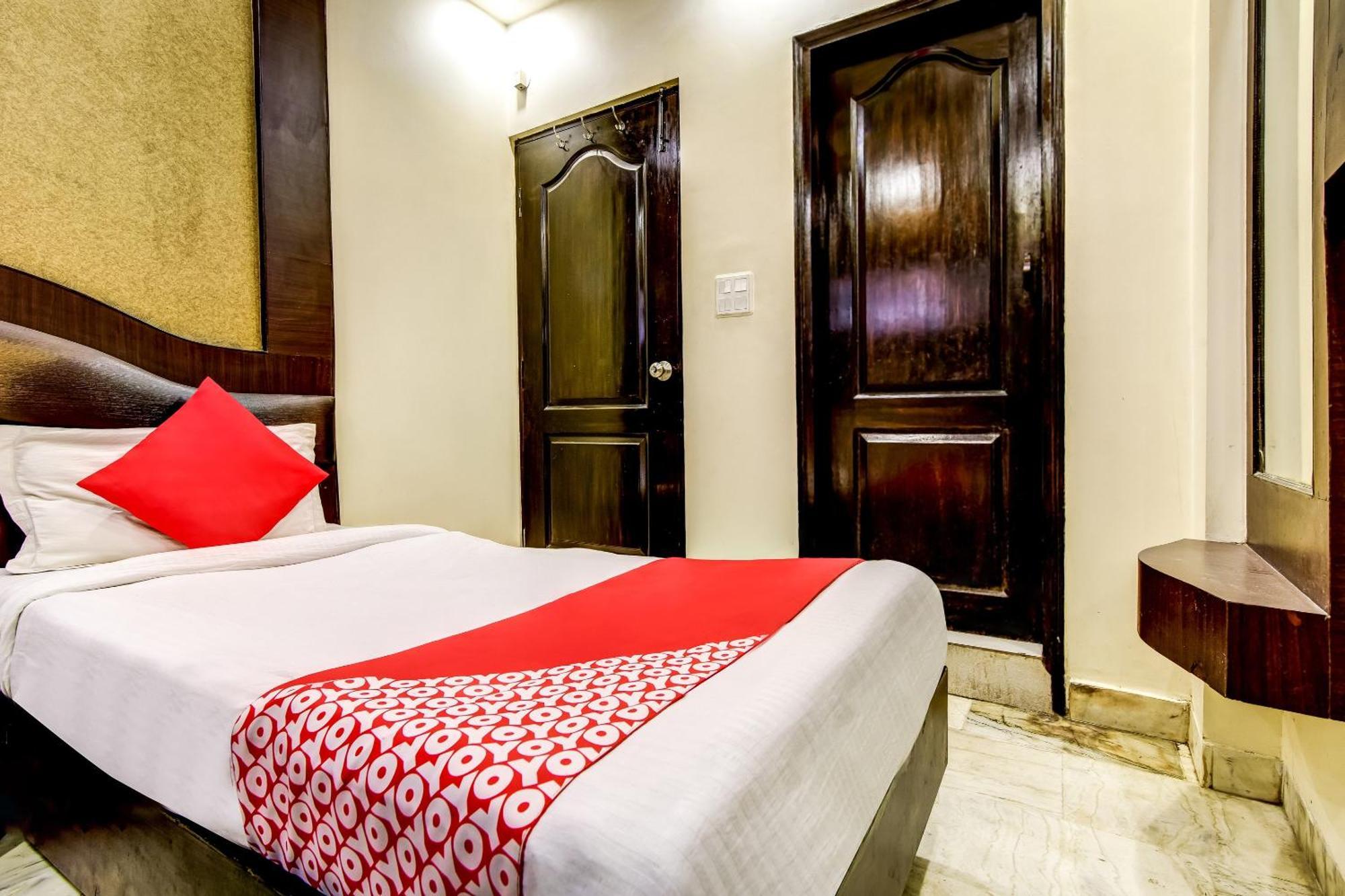 Spot Inn Hostel New Delhi Ngoại thất bức ảnh