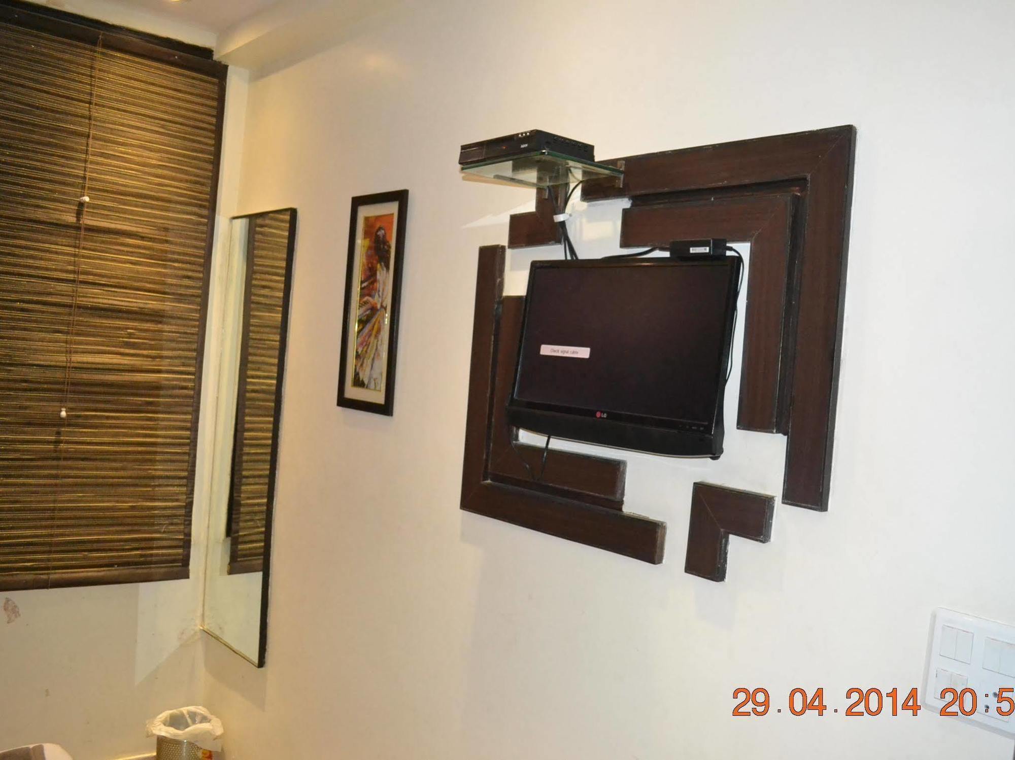 Spot Inn Hostel New Delhi Ngoại thất bức ảnh